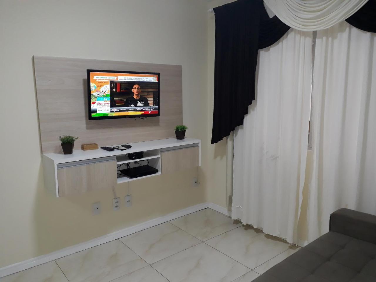 Otimo Apto. 180 Metros Da Praia Balneario Camboriu Ngoại thất bức ảnh